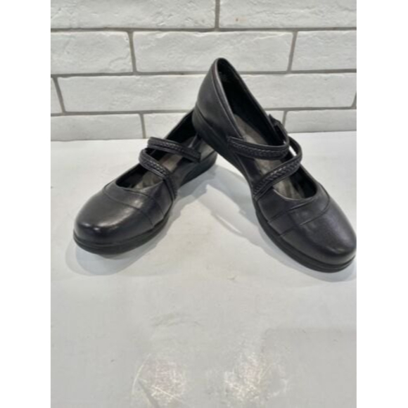 BareTraps‎ Black Leather Mary Jane Flats Size 10M Shoes Loafers - Picture 1 of 12